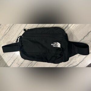The North Face Dual Zip Compartment Hip Bag EUC